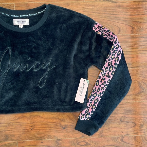 NWT Juicy Couture Black and Pink Fleece Cheetah Print Cropped Long Sleeve Shirt - Picture 2 of 9